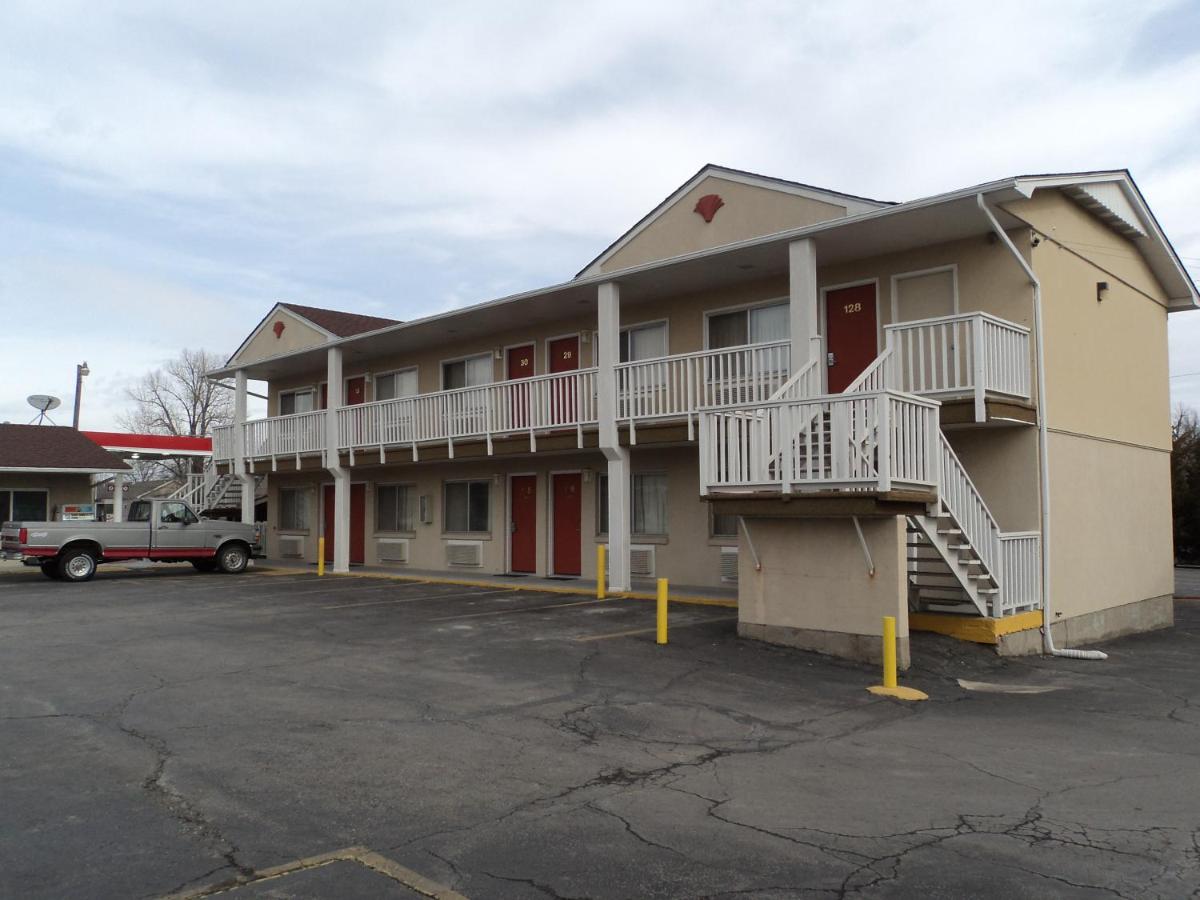 Knights Inn Ottawa image 25